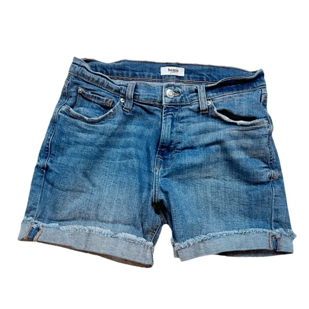 Kensie Cuffed Bermuda Stretch Medium Wash High Rise Denim Jean Shorts Sz 6/28